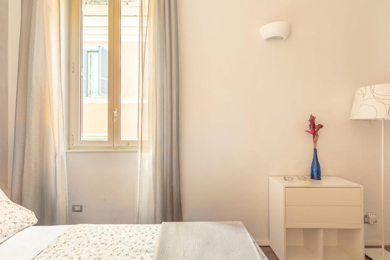 Living Rhome - Condotti Apartment Ρώμη Εξωτερικό φωτογραφία